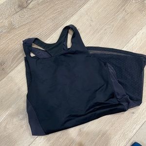 Lululemon workout top - Size 4